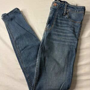 Hollister Classic Blue Denim Jeans